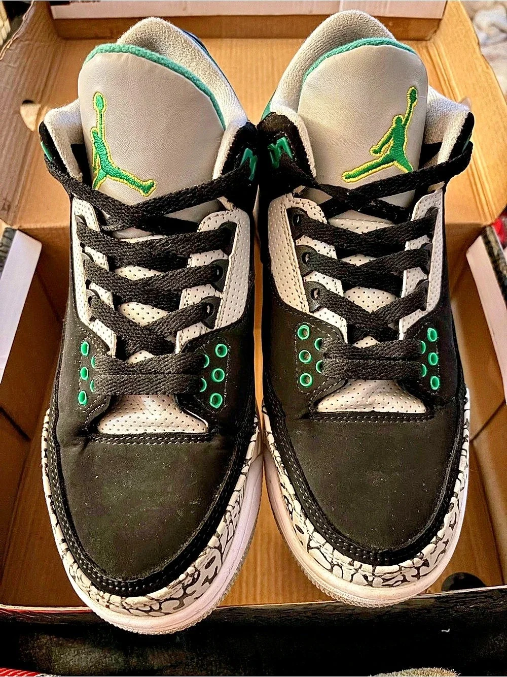 Jordan Air Jordan 3 Retro 'Pine Green' Sneakers Black & Green US 7m